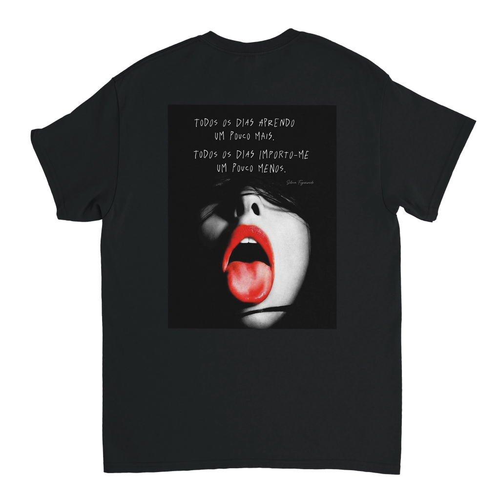 T-shirt unissexo preta PSBB com a frase Todos os Dias Aprendo